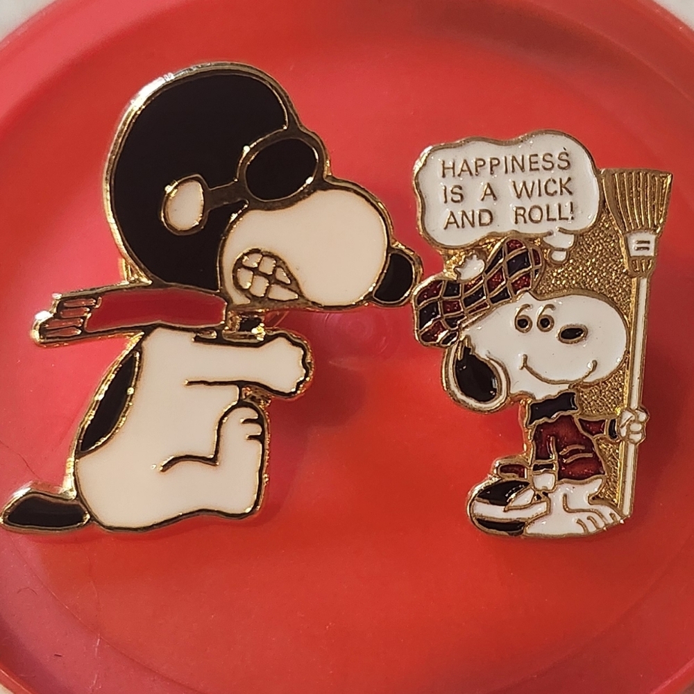 Vintage Snoopy Enamel Pins